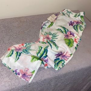 Tommy Bahamas linen women’s pants. Vacation
